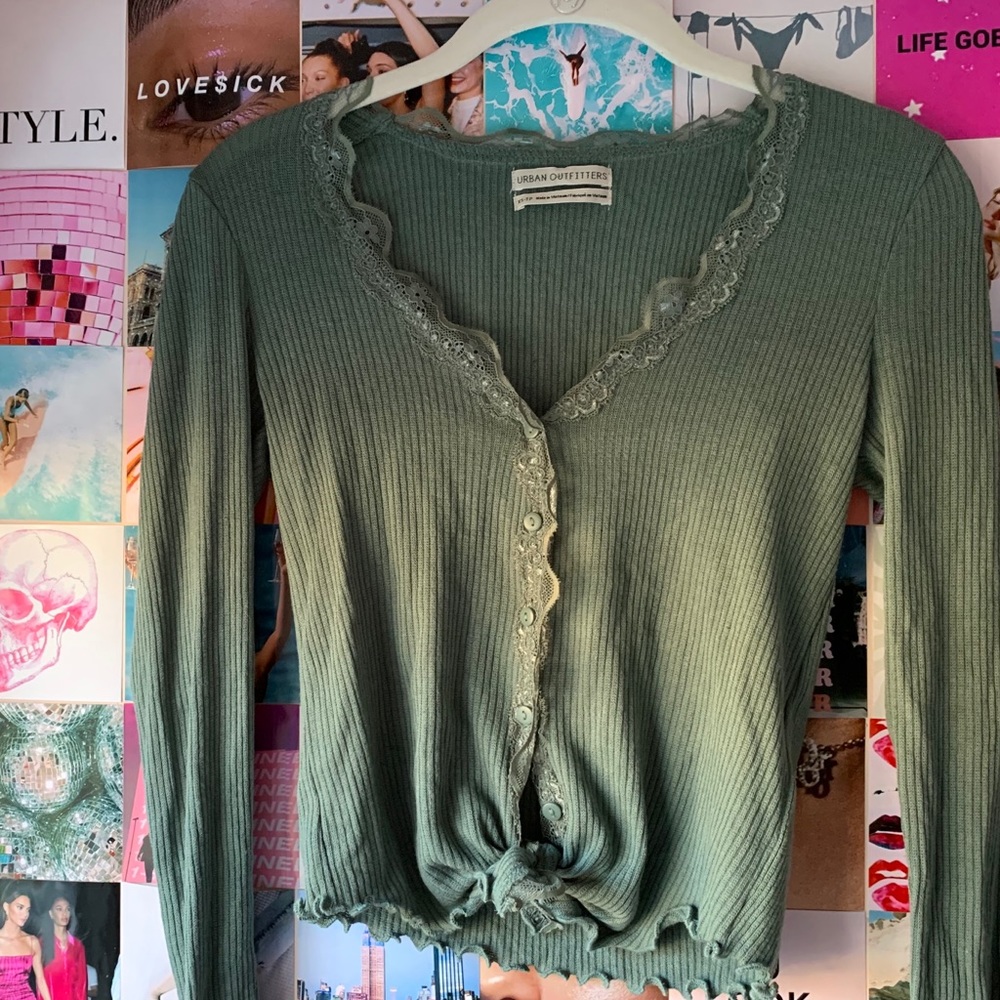 URBAN LACE LONG SLEEVE